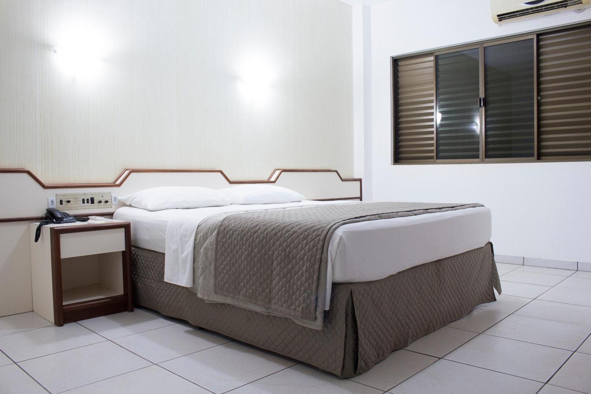 Praia Sol Hotel Санта-Терезінья-ді-Ітайпу Екстер'єр фото