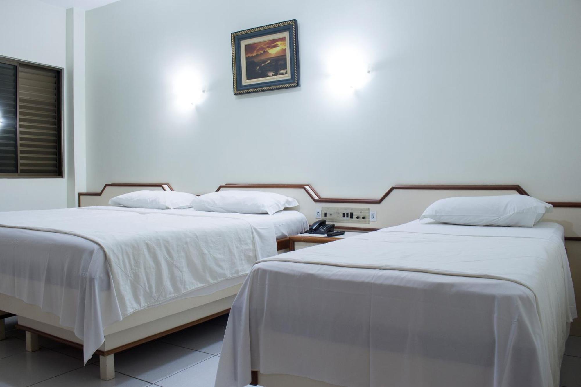 Praia Sol Hotel Санта-Терезінья-ді-Ітайпу Екстер'єр фото